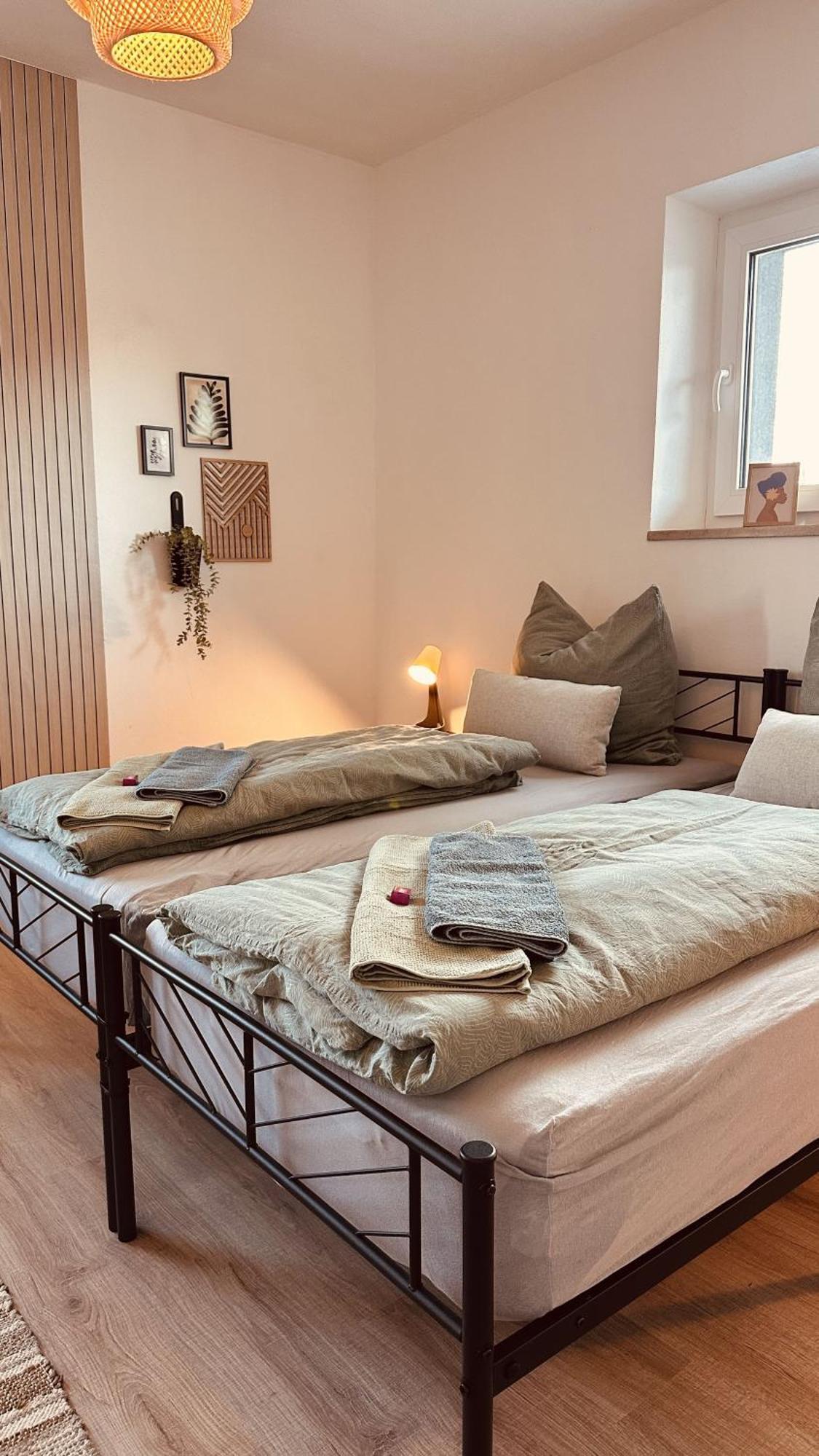 Apartment Mit Netflix - Parken - Kueche - Bad Weiden in der Oberpfalz ภายนอก รูปภาพ